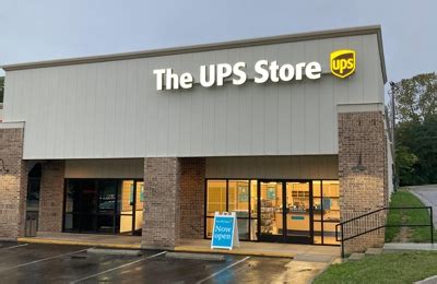 Ups drop off cookeville tn - Pick Up & Drop Off for Pre-Packaged Pre-Labeled Shipments. UPS Access Point®. Address. 625 N CONGRESS BLVD. SMITHVILLE, TN 37166. Located Inside. ADVANCE AUTO PART STORE. Contact Us. (800) 742-5877. 